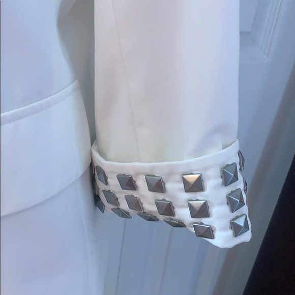 Silver Studded White ”Priorities” Blazer Size L - Picture 3 of 8